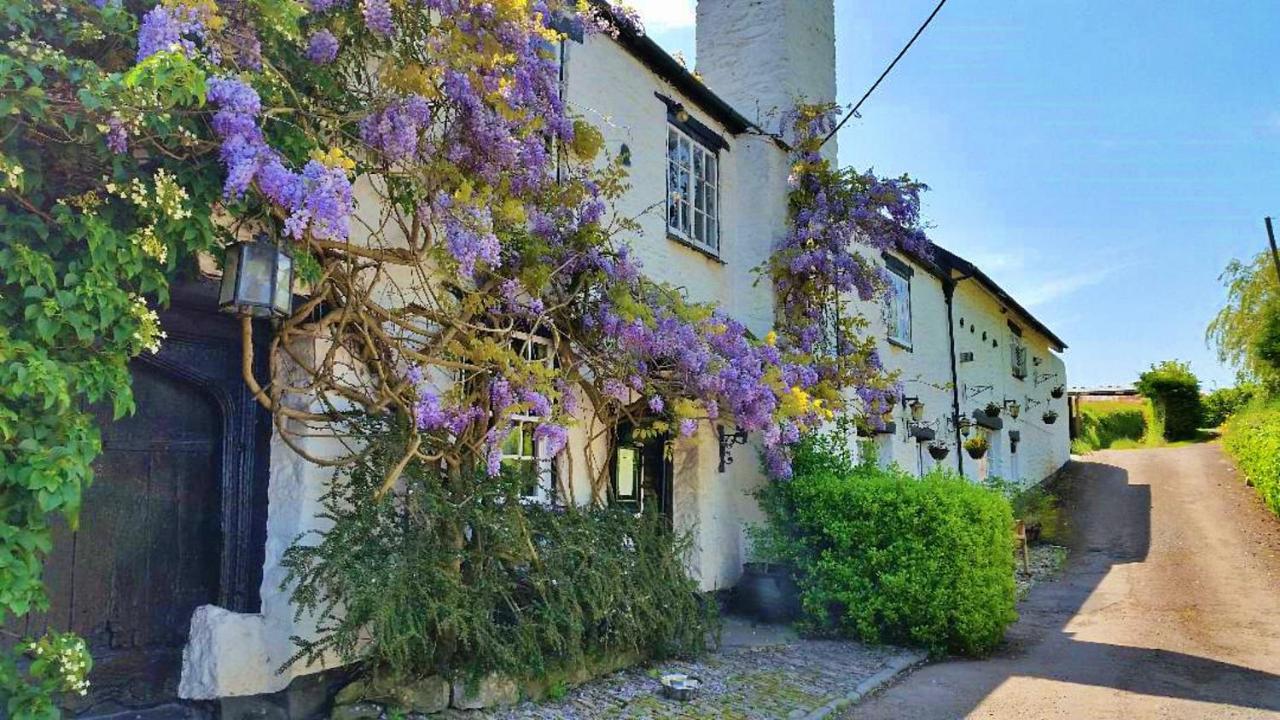Finest Retreats - The Old Church House Inn Broadhempston Exterior foto