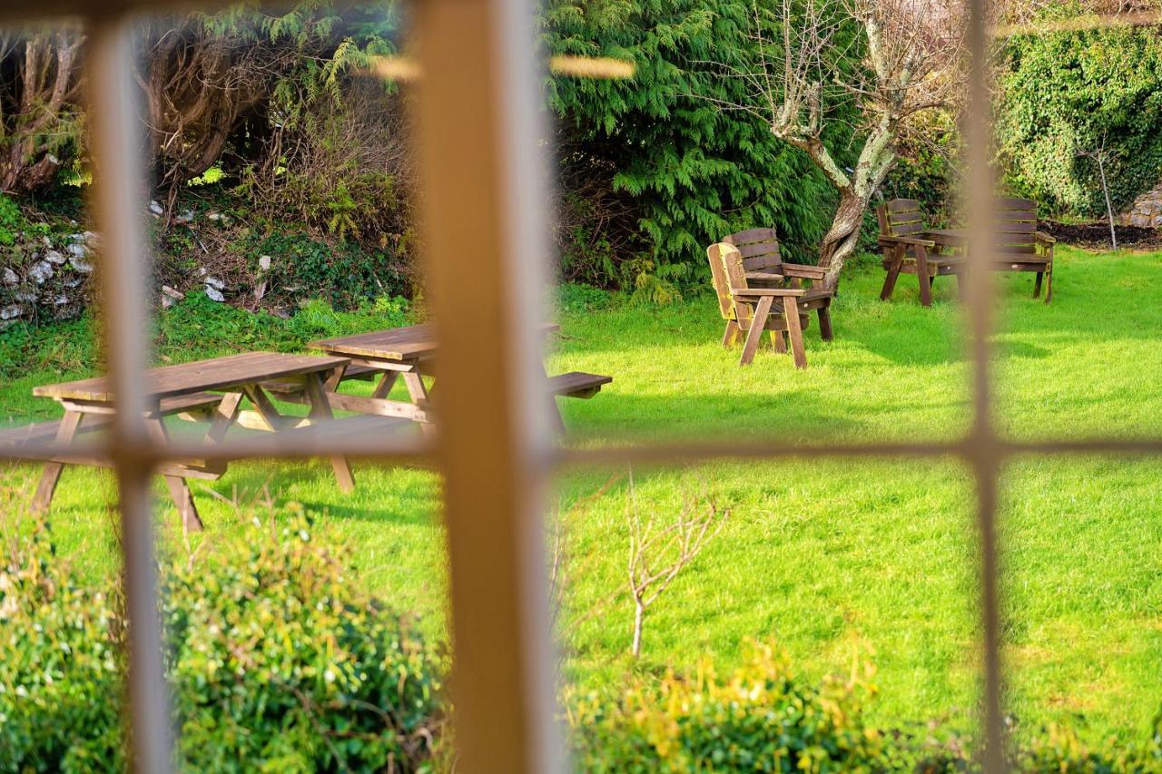 Finest Retreats - The Old Church House Inn Broadhempston Exterior foto